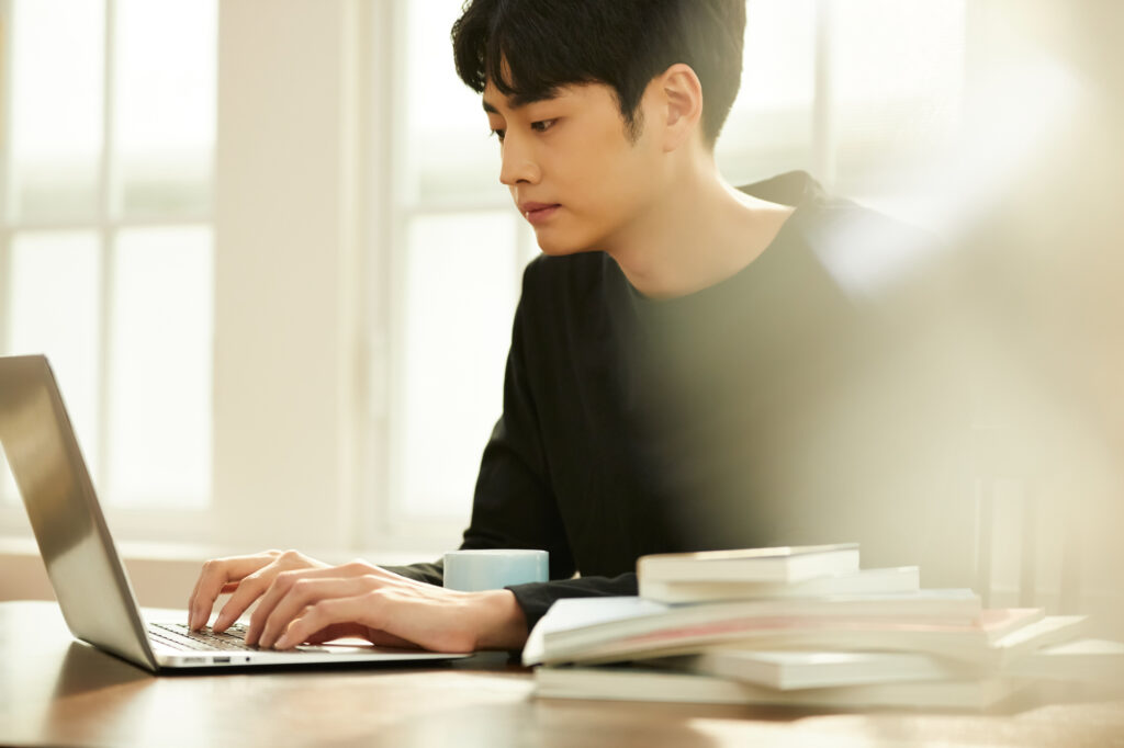 30代未経験からシステム エンジニアに転職するときに必要なこととは
